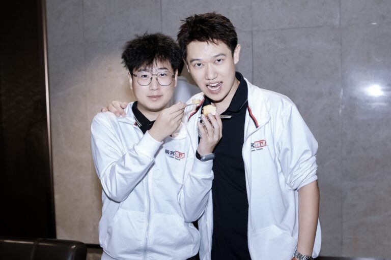 5B4C81E6-F35A-4167-B0D2-85387FBBCD03_1_201_a