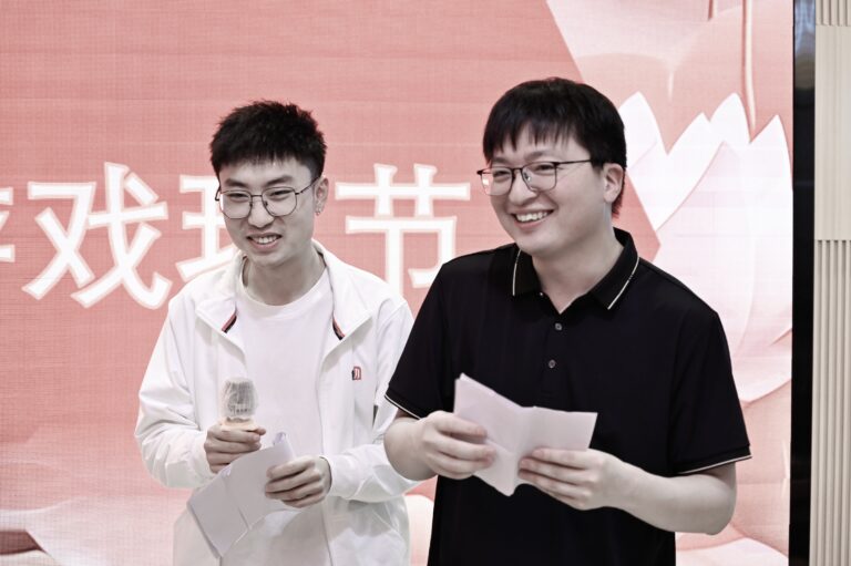 A93DEE9D-5174-4F88-8B3C-9D7F66D50B1A_1_201_a